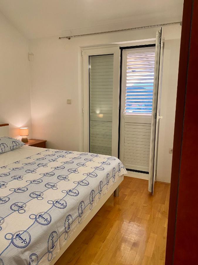Apartmani Luka Zrnovo Exterior foto