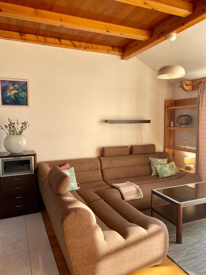 Apartmani Luka Zrnovo Exterior foto