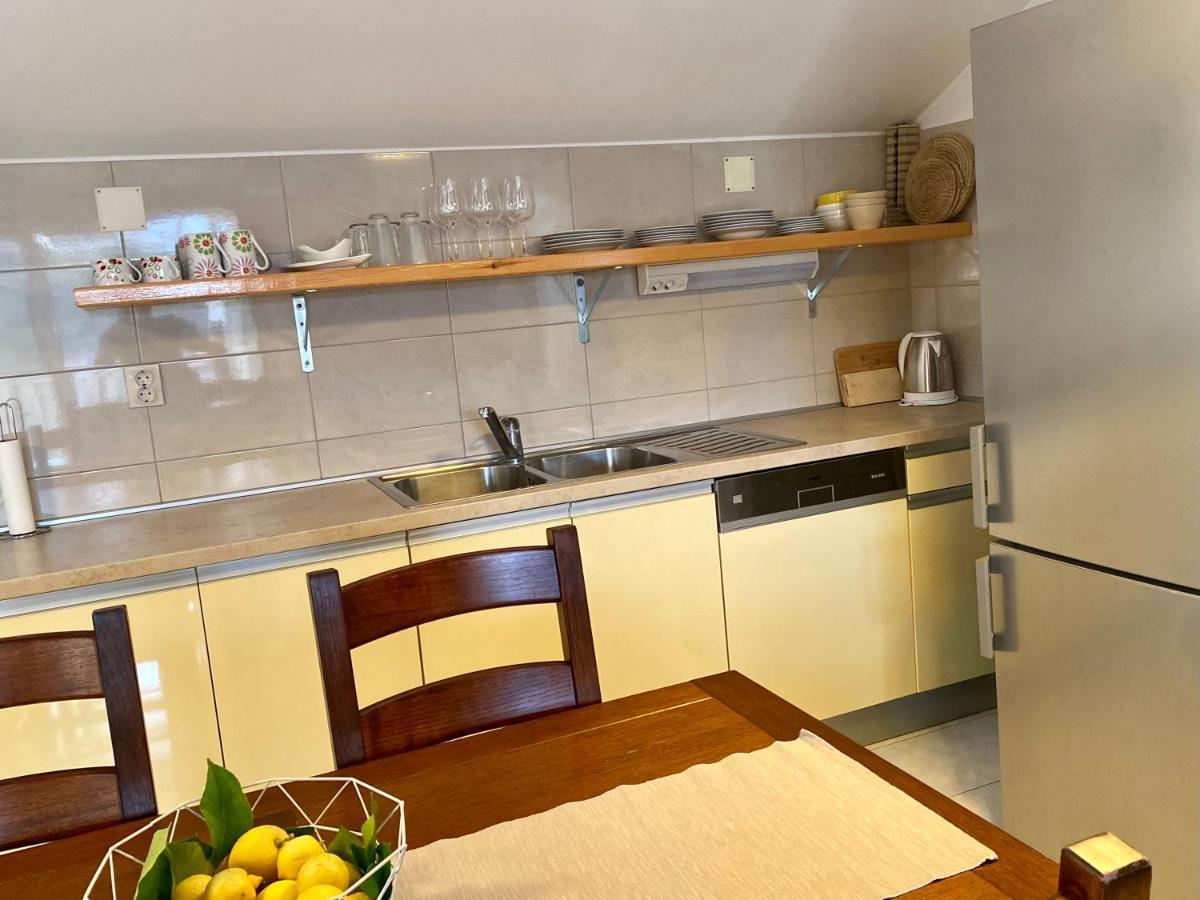 Apartmani Luka Zrnovo Exterior foto