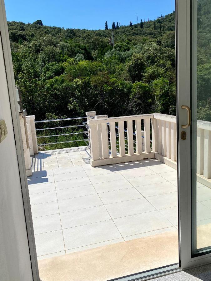 Apartmani Luka Zrnovo Exterior foto